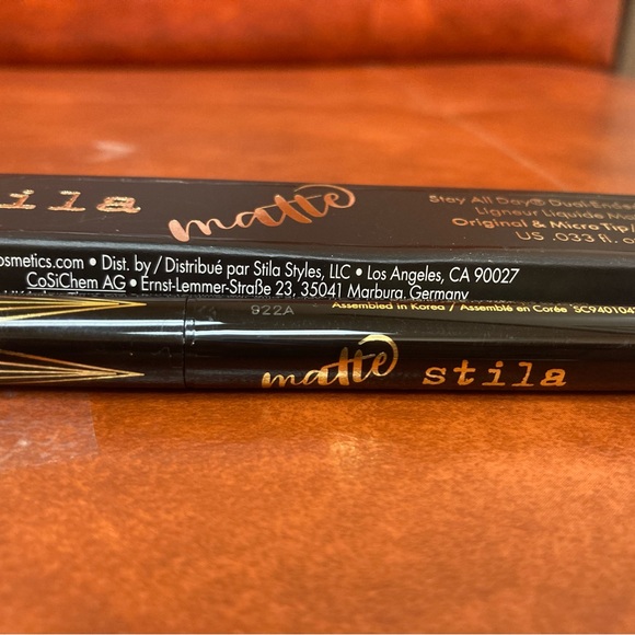 STILA MATTE LIQUID EYELINER BLACK - Picture 3 of 5